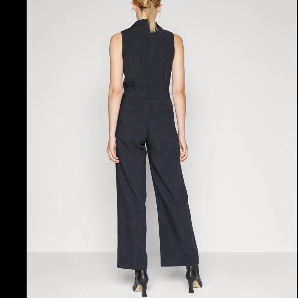 Abercrombie & Fitch Black Sleeveless Sloane Jumpsuit - Picture 4 of 6